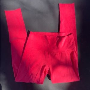 Aritzia TNA Atmosphere Chill Leggings Hot Pink
